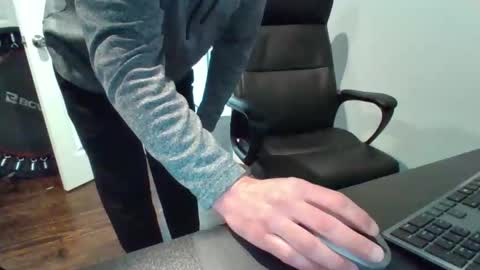 hotdog1124 online show from May 1, 2:44 pm