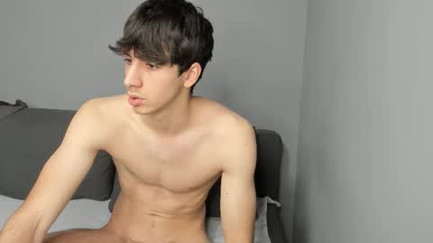 QUENTIN online show from December 4, 6:57 am