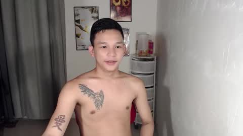 hotguy0503 online show from October 18, 6:34 pm