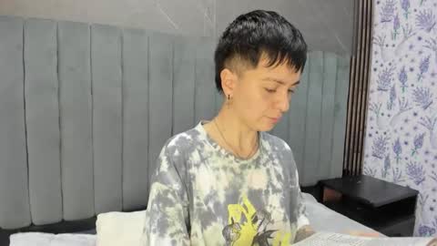 hannah online show from December 2, 3:27 am