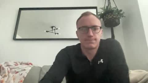 hotholby86 online show from November 9, 2:53 pm