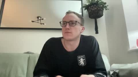 hotholby86 online show from January 12, 8:47 pm