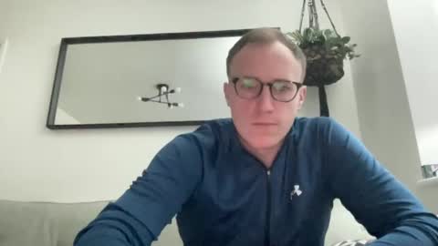 hotholby86 online show from December 28, 3:37 pm