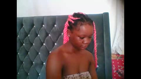 LOYCE online show from December 15, 7:26 am