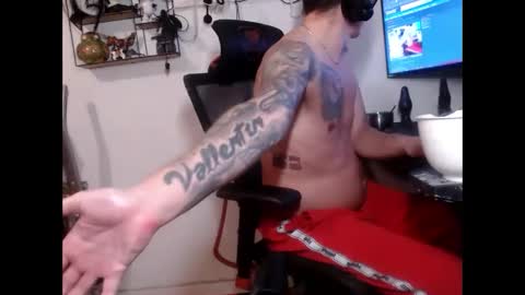 Snapshot of hotkinkytat chatting on February 24, 4:27 am hotkinkytat online show from February 24, 4:27 am