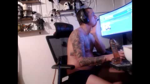Snapshot of hotkinkytat chatting on March 1, 12:28 am hotkinkytat online show from March 1, 12:28 am