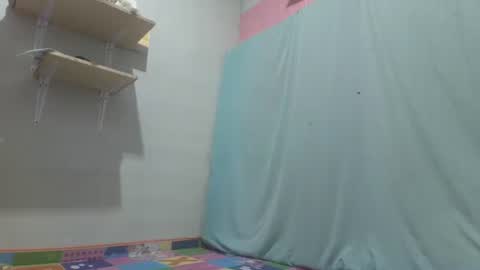 hotlavender online show from February 22, 3:32 am