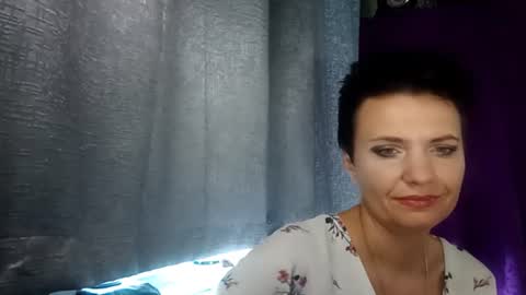 hotmamaqueen234 online show from July 25, 11:19 am