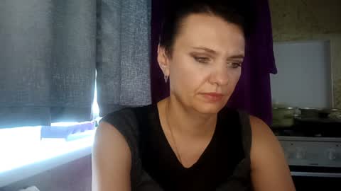 hotmamaqueen234 online show from July 27, 1:19 pm