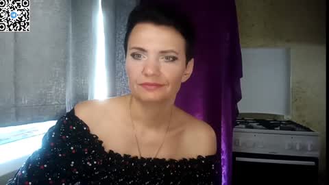 hotmamaqueen234 online show from July 3, 11:59 am