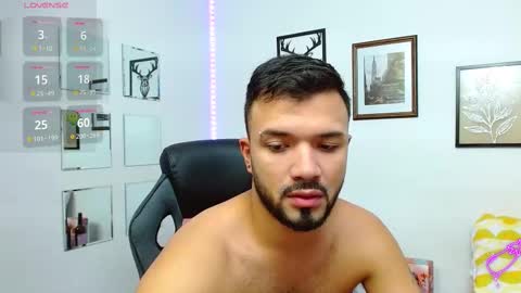 Snapshot of hotmathewv chatting on March 3, 10:52 pm mathew online show from March 3, 10:52 pm