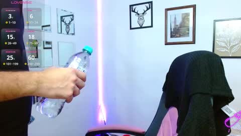 Snapshot of hotmathewv chatting on March 7, 5:29 am mathew online show from March 7, 5:29 am