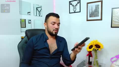 Snapshot of hotmathewv chatting on February 21, 12:16 am mathew online show from February 21, 12:16 am