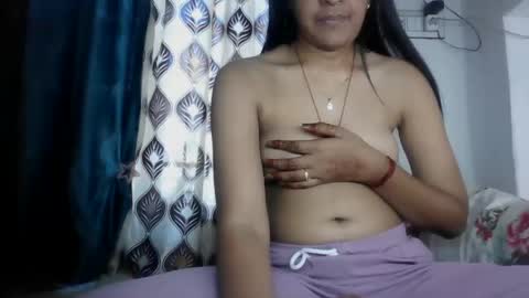 lola online show from February 24, 9:23 am