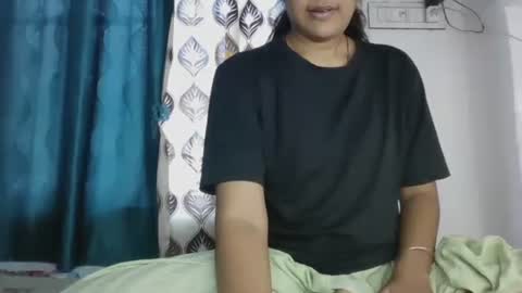 lola online show from September 30, 5:51 am