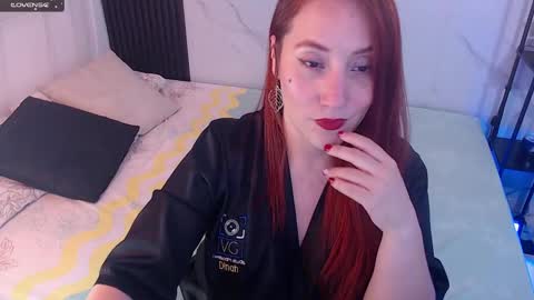 Snapshot of hotpawgmilf chatting on December 29, 2:49 am Sussy Bloom  online show from December 29, 2:49 am