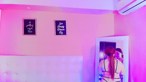 Snapshot of hotpawgmilf chatting on January 30, 12:37 pm Sussy Bloom  online show from January 30, 12:37 pm