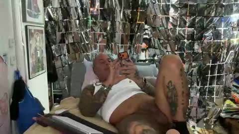 hotstuff775616 online show from April 10, 3:12 am