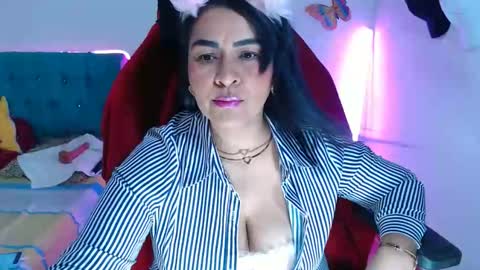 hotsweet 69 online show from April 16, 5:07 am
