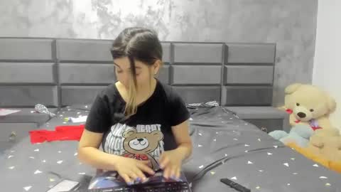 hottalicia2 online show from February 15, 12:37 am