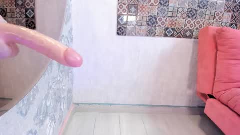 hottie_alicee_ online show from September 15, 7:48 pm