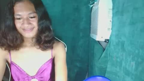 hottiest_luna online show from May 21, 5:14 am