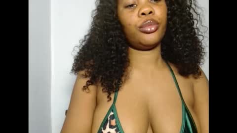 Snapshot of hotty_lora889 chatting on October 10, 2:12 pm hotty_lora889 online show from October 10, 2:12 pm
