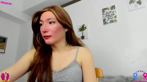 Snapshot of hottycrishinaxx chatting on September 25, 7:15 am crishinahotty online show from September 25, 7:15 am