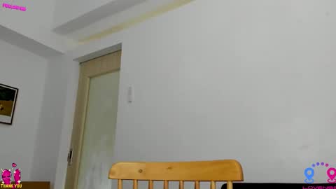 Snapshot of hottycrishinaxx chatting on October 18, 7:12 am crishinahotty online show from October 18, 7:12 am