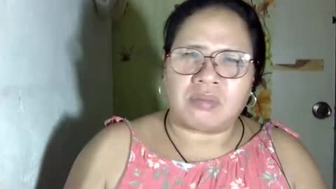 hottycrissy4u online show from May 5, 7:36 am