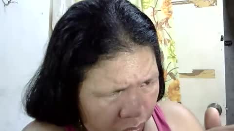 hottycrissy4u online show from May 18, 6:52 am