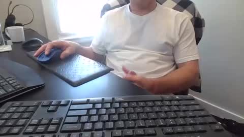 hoverday online show from February 9, 4:10 pm