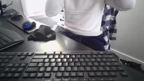 hoverday online show from February 8, 1:47 pm