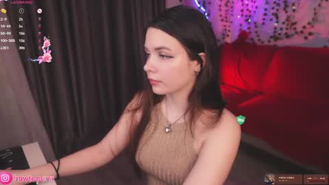 Mia online show from July 12, 5:05 pm
