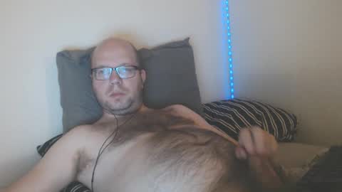 Snapshot of hoyboydkk chatting on October 22, 7:15 pm Christian online show from October 22, 7:15 pm