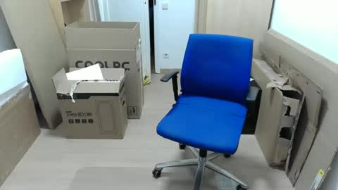 Little buddy  online show from January 21, 6:23 pm