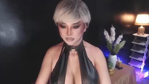 Christine online show from May 17, 7:50 am