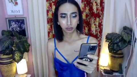 UrhotChristina online show from January 4, 4:33 am