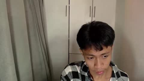 Snapshot of hugecockwayoy chatting on October 24, 8:20 pm hugecockwayoy online show from October 24, 8:20 pm