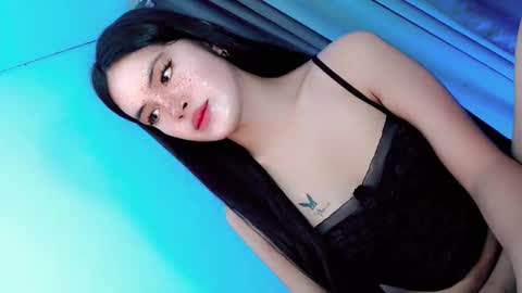 Yhanie online show from May 28, 10:52 pm