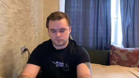 Hugo online show from April 5, 11:40 am