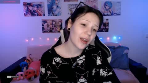 HugoMin online show from December 27, 1:53 am