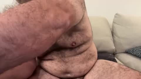 hulking_85 online show from December 2, 11:35 pm