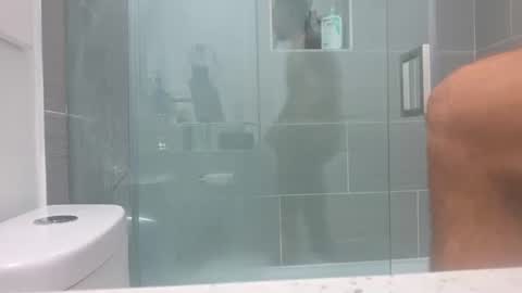 hungbistud916 online show from January 7, 5:34 am