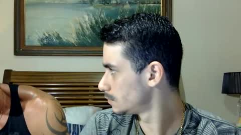 hungcaique online show from May 31, 1:48 am