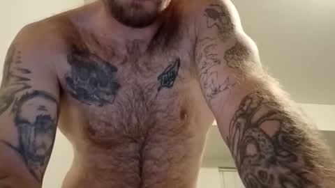 Snapshot of hungdaddyb420 chatting on October 20, 3:11 am hungdaddyb420 online show from October 20, 3:11 am