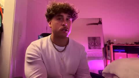 hungkingg22 online show from March 7, 3:19 am