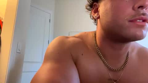 hungkingg22 online show from March 9, 7:48 pm