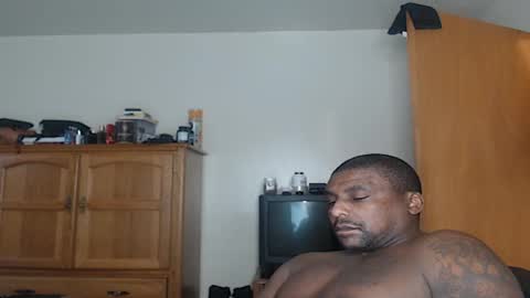 hungluv1 online show from November 19, 9:24 pm