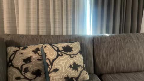 AARON online show from December 15, 4:47 pm